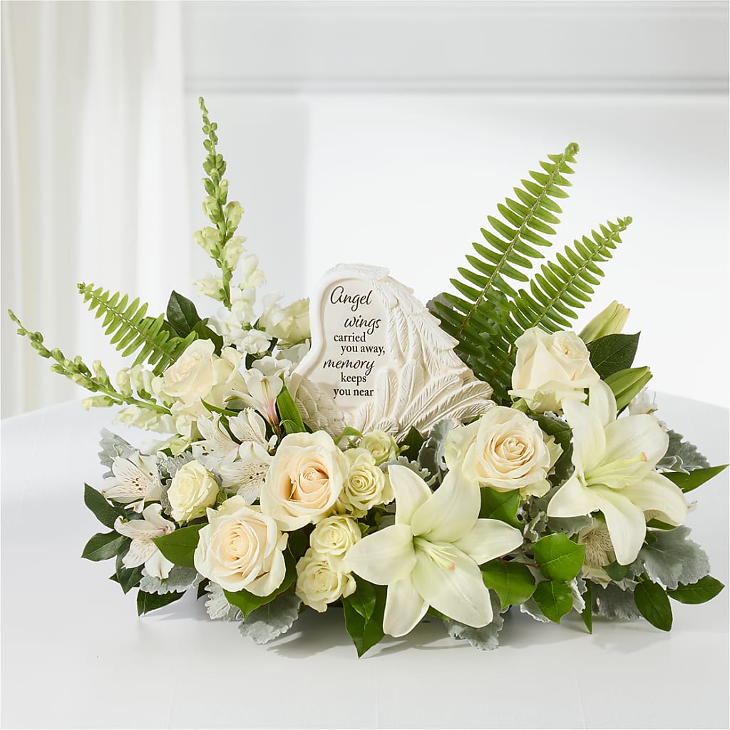 Holding You Close Arrangement – Bittys Garden, Canon City CO