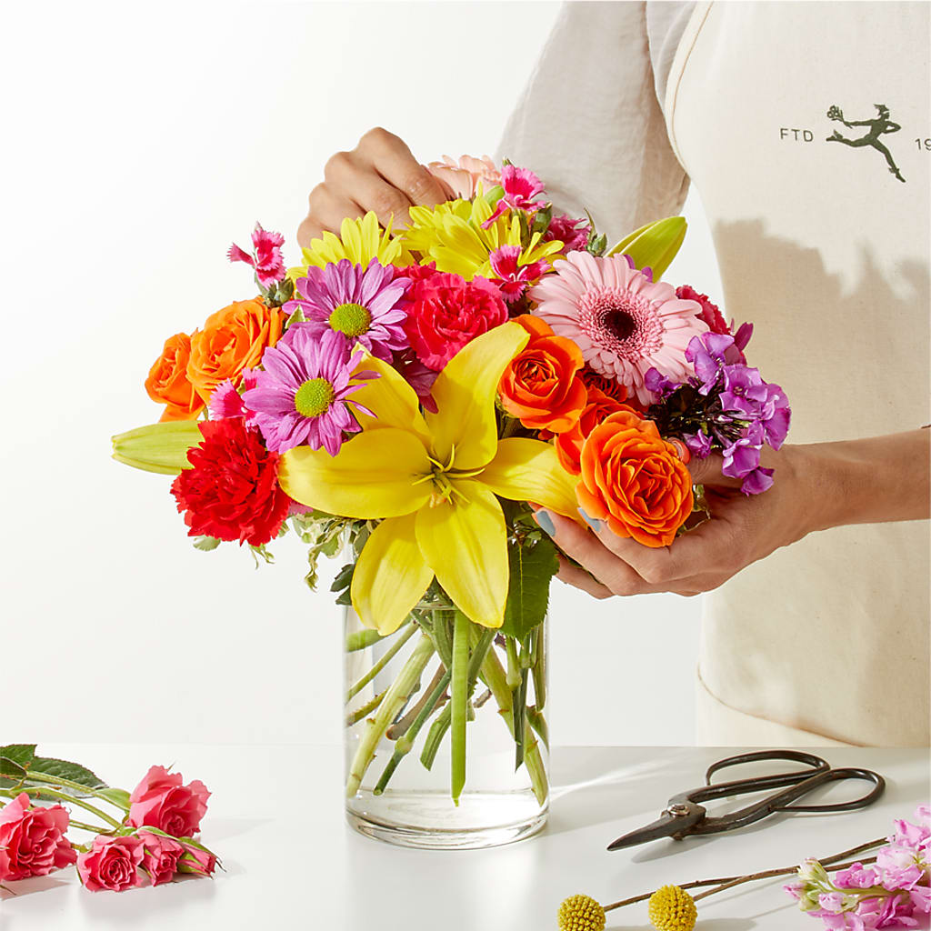 Cue the Confetti - A Florist Original – Bittys Garden, Canon City CO