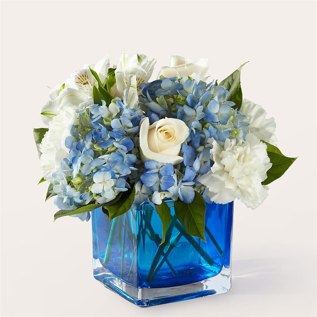 Soothing Waters Bouquet – Bittys Garden, Canon City CO