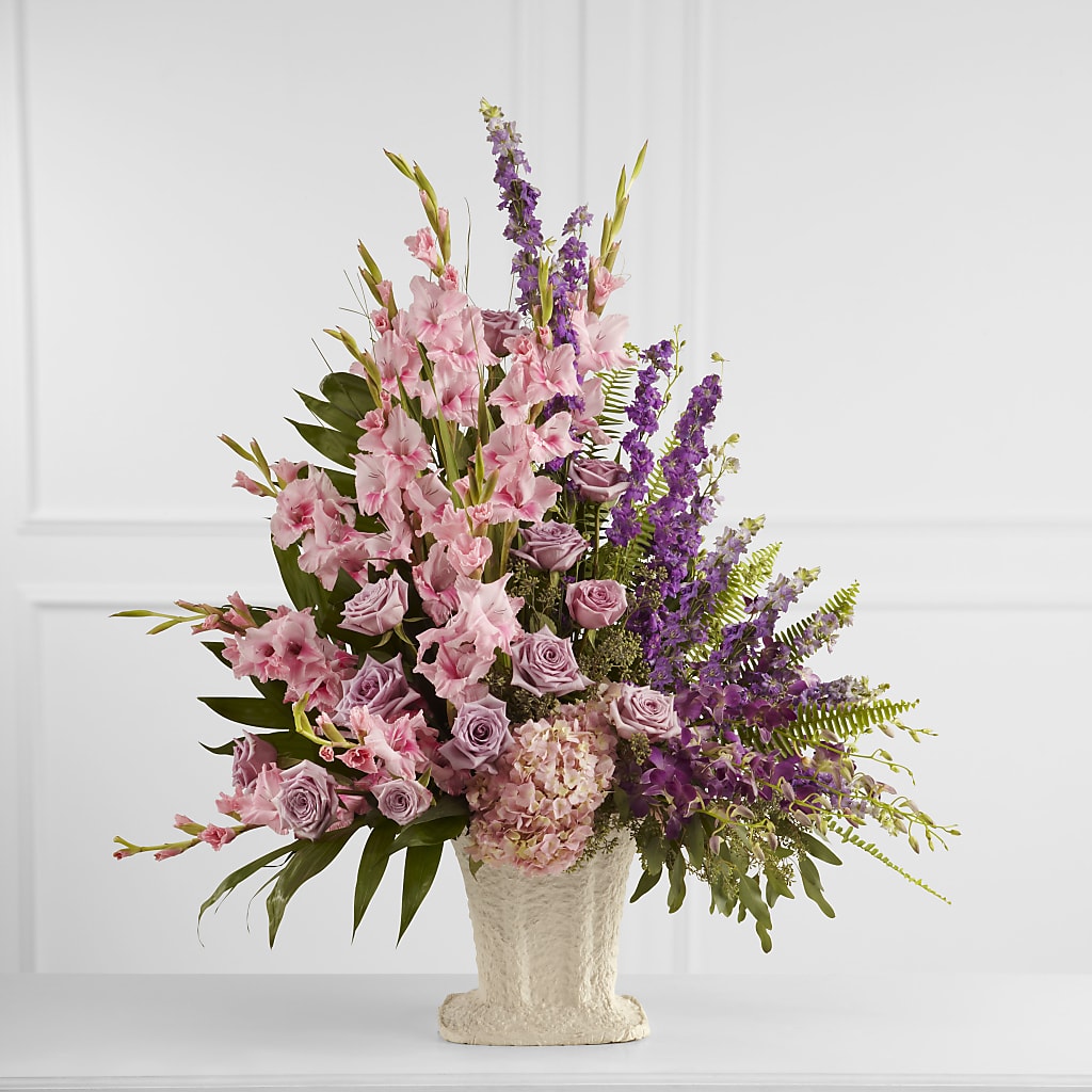 Flowing Garden Arrangement – Bittys Garden, Canon City CO