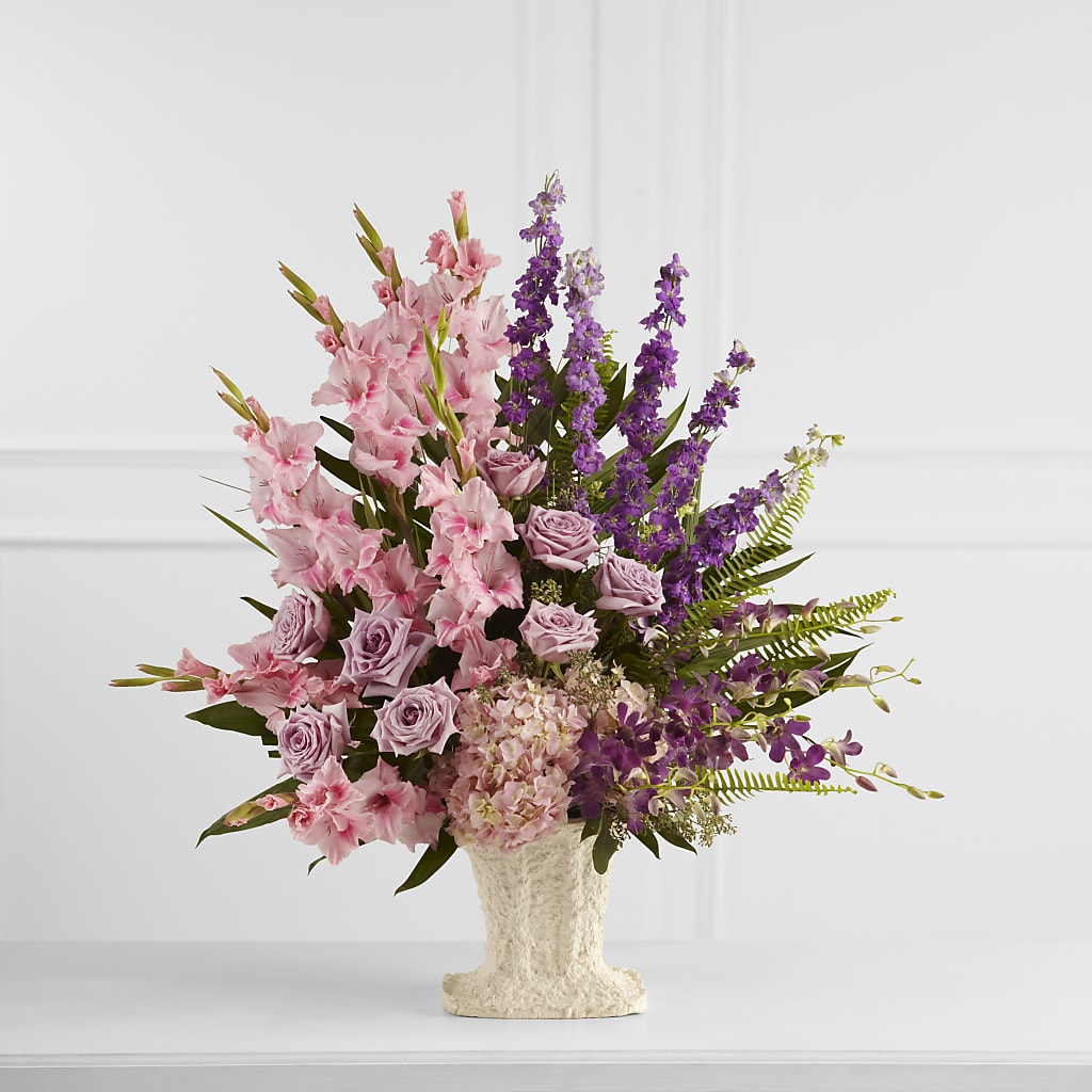 Flowing Garden Arrangement – Bittys Garden, Canon City CO