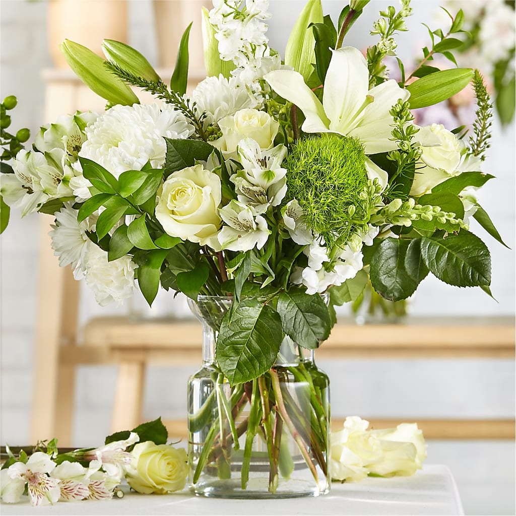 Classic Ivory – A Florist Original – Bittys Garden, Canon City CO