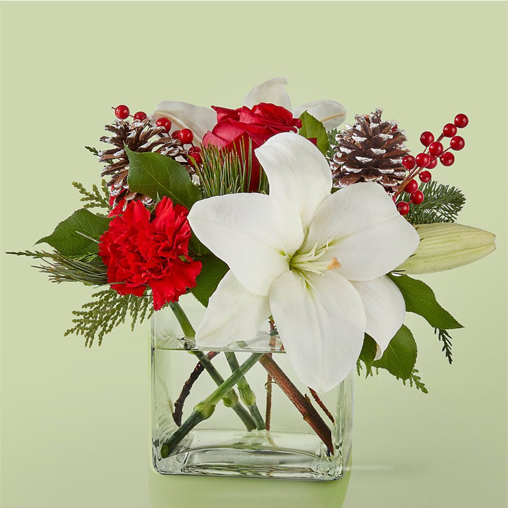 Glistening Icicles Bouquet – Bittys Garden, Canon City CO