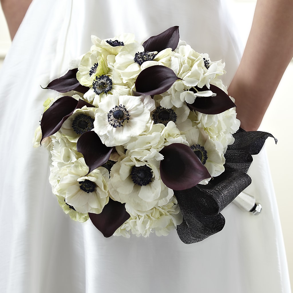 To Have and To Hold Bouquet – Bittys Garden, Canon City CO