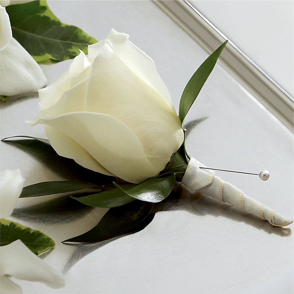 White Rose Boutonniere – Bittys Garden, Canon City CO