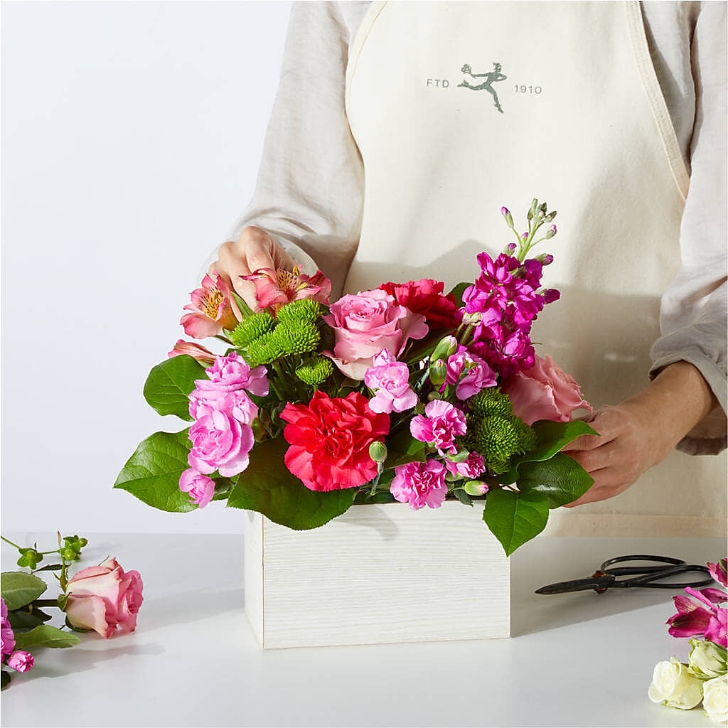 Sweetberry Box – A Florist Original –  Bittys Garden, Canon City CO