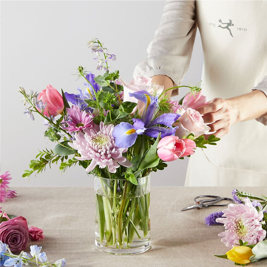 Pastel Tradition - A Florist Original –  Bittys Garden, Canon City CO