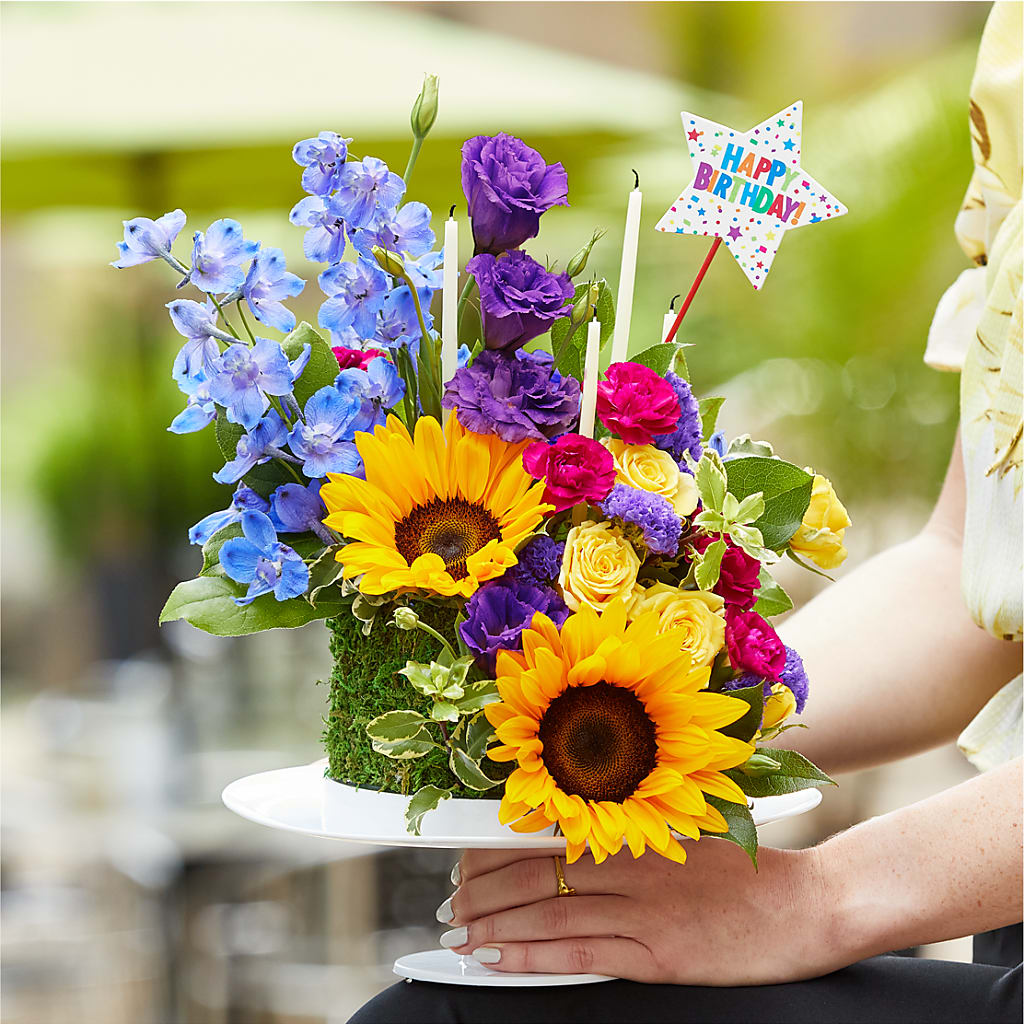 Star of the Day Floral Cake –  Bittys Garden, Canon City CO